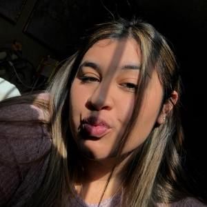 Meet your Posher, Mia